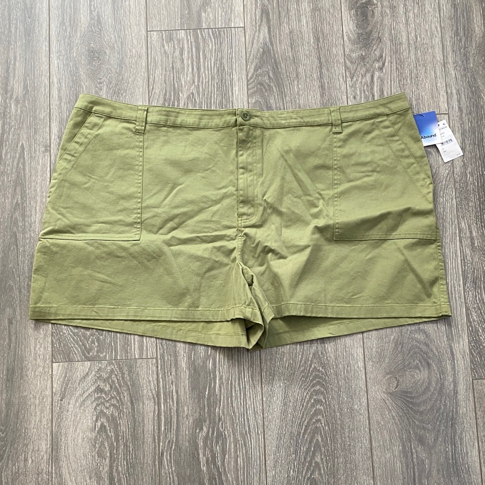 Abound - NWT! Sage Green Shorts - Size 26